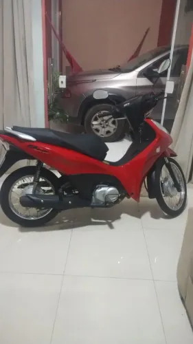 Vendo moto biz 125 super conservada