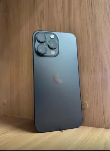 iPhone 15 Pro Max 256Gb Semi novo preto