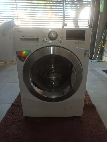 VENDE LAVADORA LAVA E SECA LG