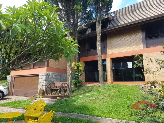 Casa em Rio Grande do Sul, Novo Hamburgo, Rua Paulo Kolling. 4 Banheiros 3 Dorm.