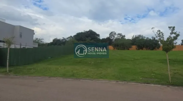 Terreno em Condomínio de Luxo na Vila Nova Esperia - Jundiaí-SP 540m² de Área Disponível