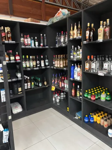 Vende-se ponto comercial