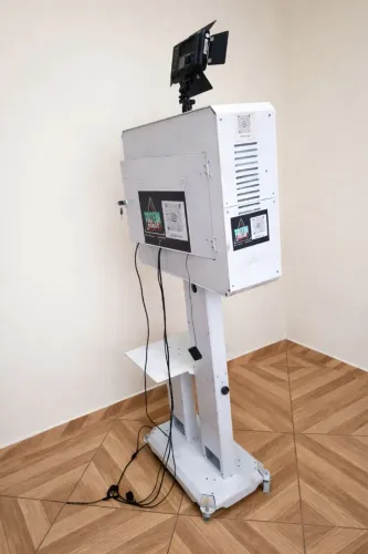 TOTEM FOTOGRAFICO ?ESTRUTURA COM TELA +REFLETOR