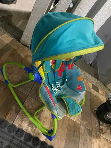 Cadeirinha de balanço 
