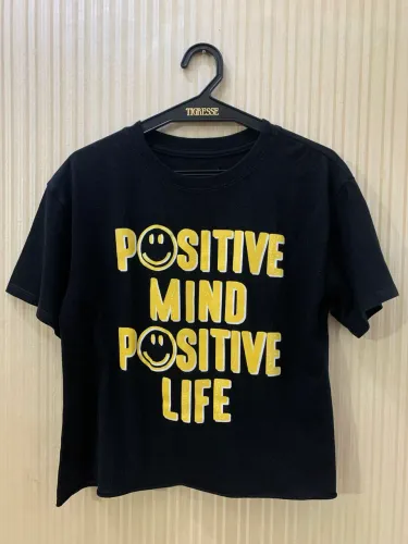 Camiseta cropped infantil/ juvenil