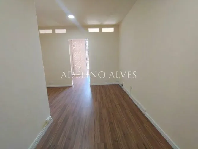 Conjunto Comercial para locação na República, 28 m²