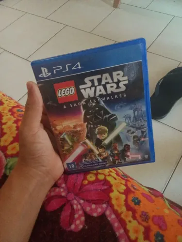 LEGO Star Wars: The Skywalker Saga PS4 - Mídia Física