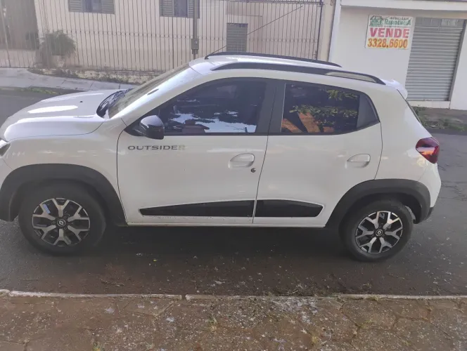 Renault Kwid Outsider 1.0 Flex 12V 5P Mec. 2023