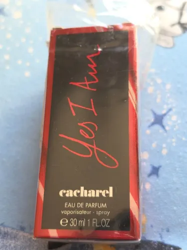 Perfume yes i am 30ml - Cacharel