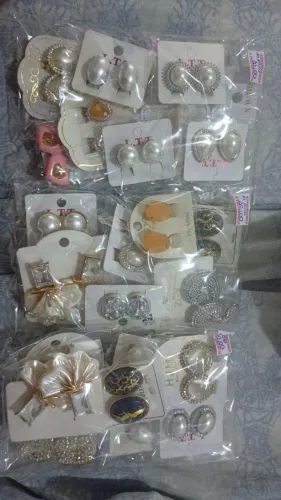 Kit bijuterias pra revender , preço de desapego.