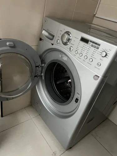 Maquina Lavar e Secar Lg Eco 11kg Frontal