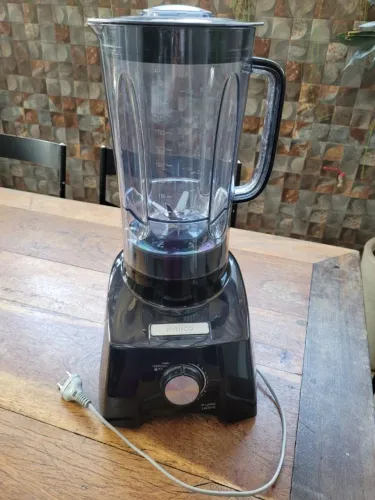 LIQUIDIFICADOR PHILCO 1400W DE POTÊNCIA 11 VELOCIDADES POUCO USO