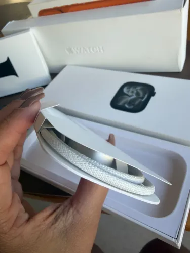 APPLE WATCH SÉRIE 11 46 mm alumínio