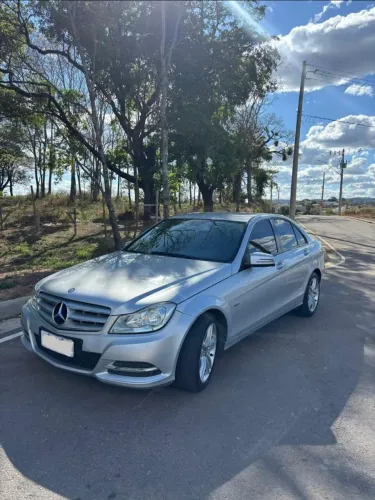 Mercedes-Benz C-180 CGI Touring 1.8 16V Aut. 2012