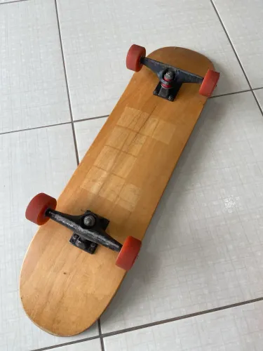 Vendo um Skate