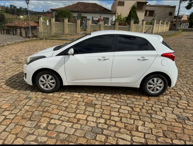 Hyundai HB20 C.style/c.plus 1.6 Flex 16V Aut. 2014