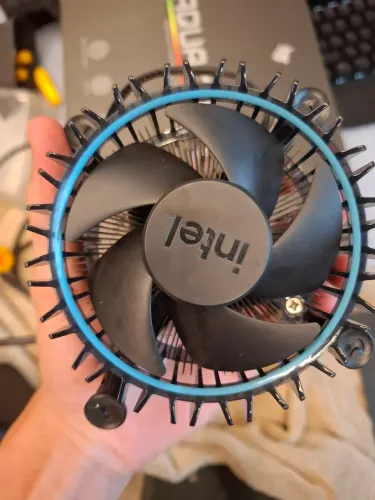 Air cooler de processador INTEL