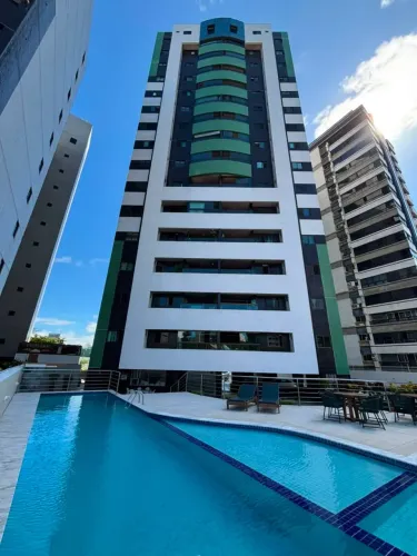 Apartamento no Farol com 3 quartos - 1 suite - varanda - R$ 850.000,