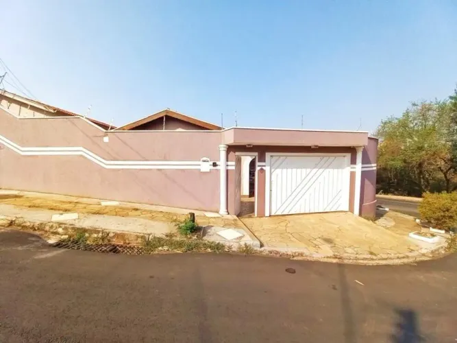 Casa para aluguel, 4 quartos, 2 suítes, 4 vagas, Jardim Santa Catarina - Limeira/SP