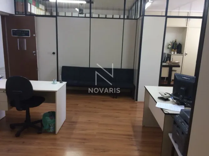 Sala Comercial à Venda no Coração de Santo Amaro - Excelente Oportunidade!