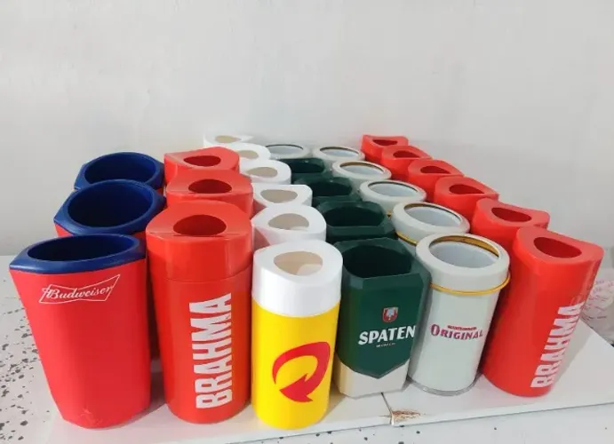 Kit Porta-Cerveja Térmico (28 Peças) sendo 22 unidades de 600ml + 6 unidades de Litrão