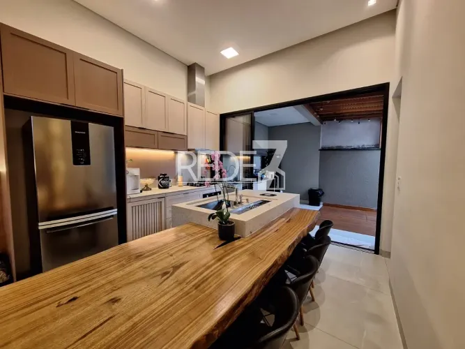 Casa em condomínio no Parque Brasil 500, Paulínia-SP: 3 quartos, 3 suítes, 2 salas, 4 banh