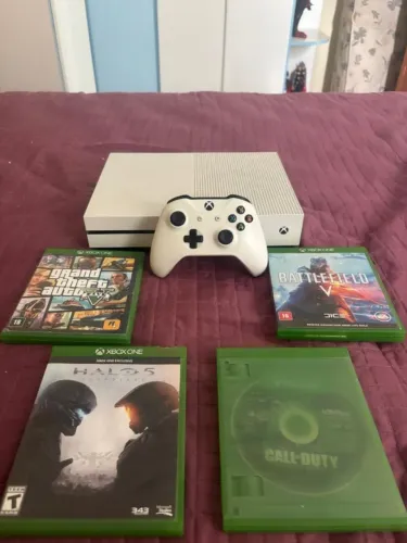 Xbox One S 1TB + 1 Controle + 4 Jogos Físicos (Impecável)