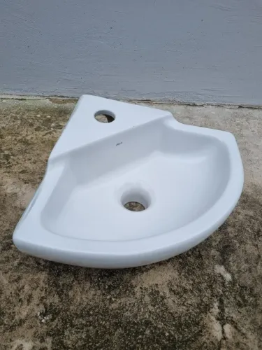 Lavatório de Canto Deca
