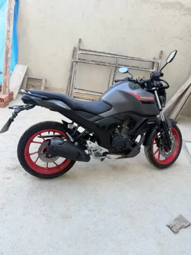 YAMAHA FAZER 2025