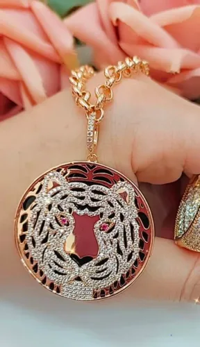 Colar tigre 