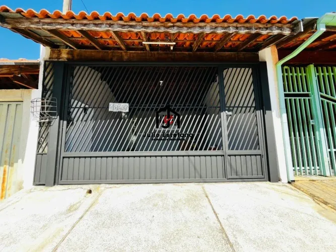 Casa com 2 dormitórios no bairro Vila Rica em Pindamonhangaba