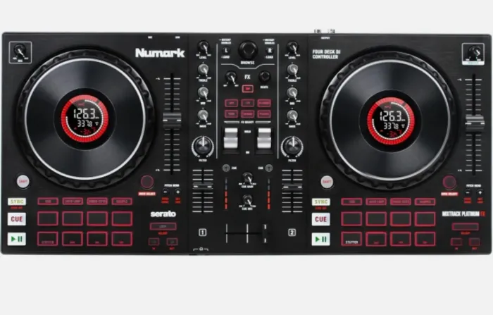Na garantia!!!Controlador Numark MIXTRACK Platinum FX 4 canais Serato DJ Lite
