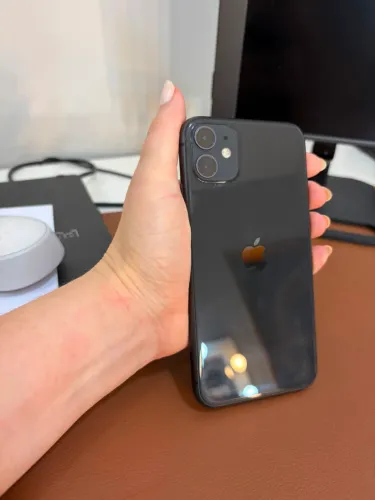 iPhone 11 64gb único dono, todo original 