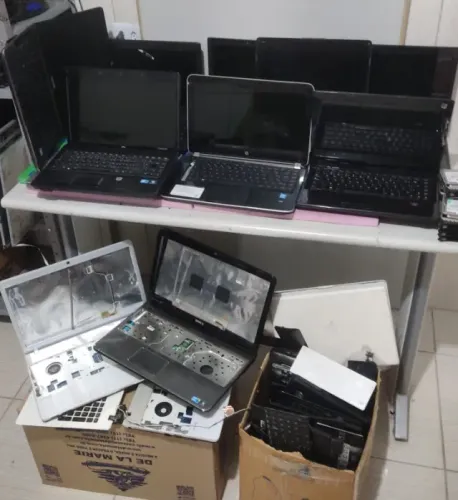 Lote de sucata de notebook (Ref 06)