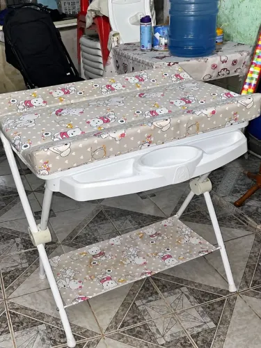 ? VEND TROCADOR COM BANHEIRA INFANTIL!