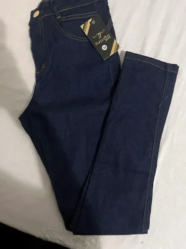 Calça feminina NOVA tam.38