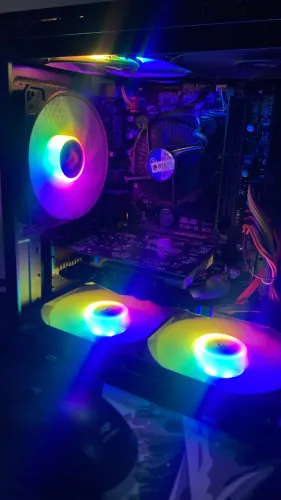 Placa mãe com defeito, e processador em ótimo estado!