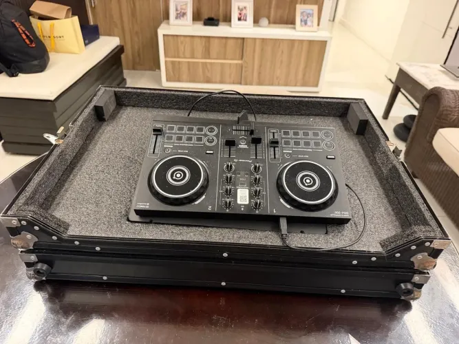 Pionner Ddj 200 com case de transporte