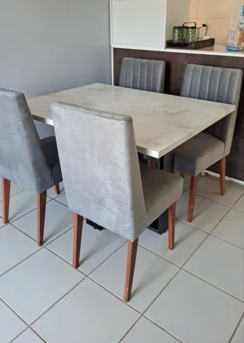 MESA 4 LUGARES