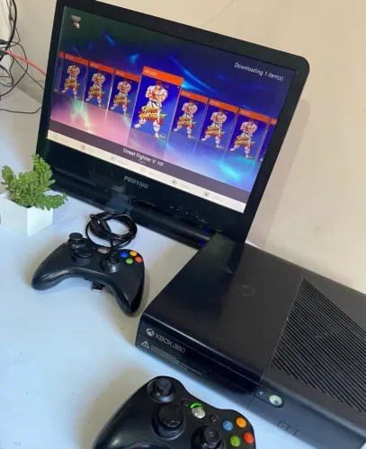 Xbox 360 Super Slim