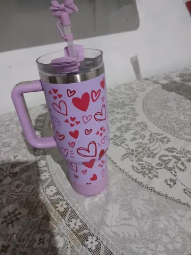 Venfo una caneca térmica tamanho grande