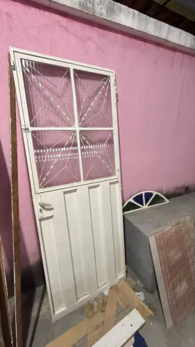 Porta de Aço Chapa 18 com Marco e Bandeira de Vidro - 2,30 x 0,80 m