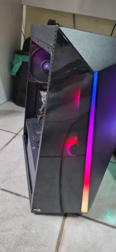 Pc com processador i5 9400f com 16gb de ram; rx570 8gb; 1 hd de 1T; fonte de 500w