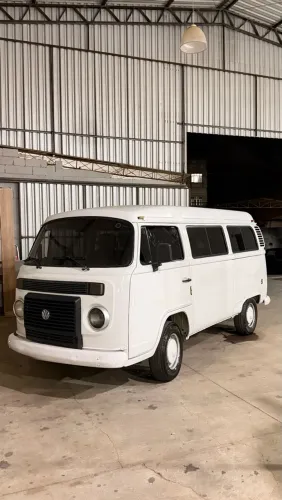 Volkswagen Kombi Lotação 1.4 MI Total Flex 8V 2009
