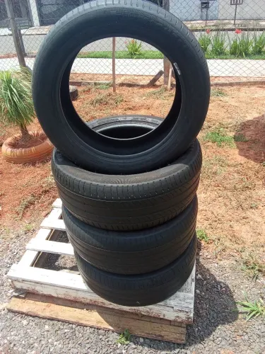 Pneus corola 225/50/17