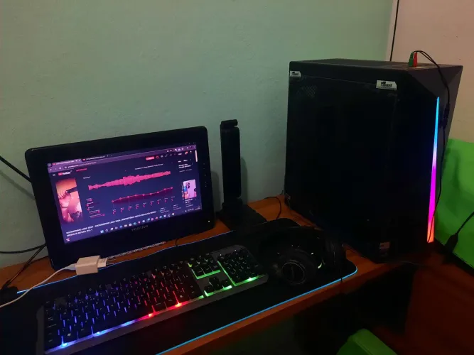 Computador completinho, aceito celular ou notebook que me interesse, e aceito propostas!
