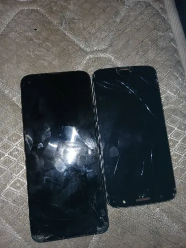Vendo celular Motorola para retirar peças