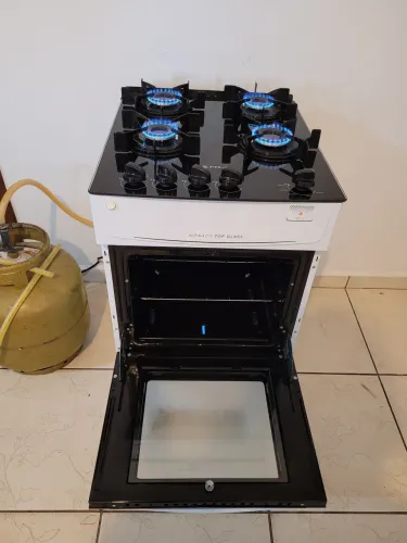 Vendo esse fogão tudo em ordem funcionamento também conservado