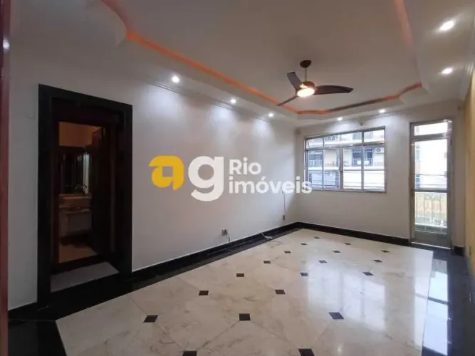 Apartamento : Padrão / Residencial / Vila Valqueire