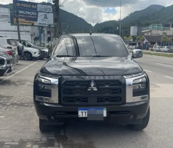 Mitsubishi TRITON HPE 2.4 CD 4X4 TB Diesel Aut. 2026